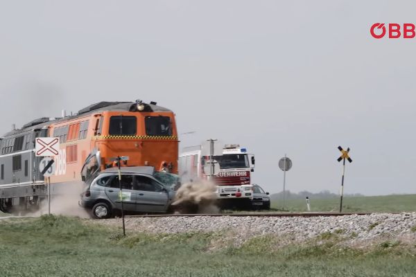 Videoausschnitt ÖBB Eisenbahnzusammenstoß