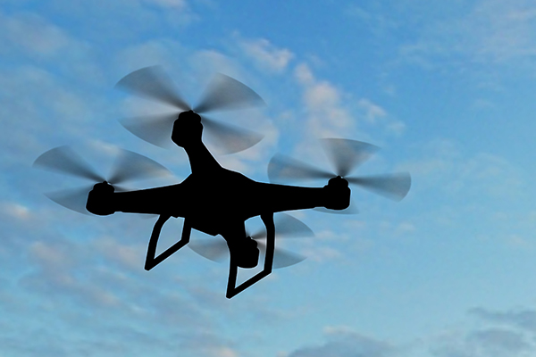Quadrocopter-Drohne in der Luft
